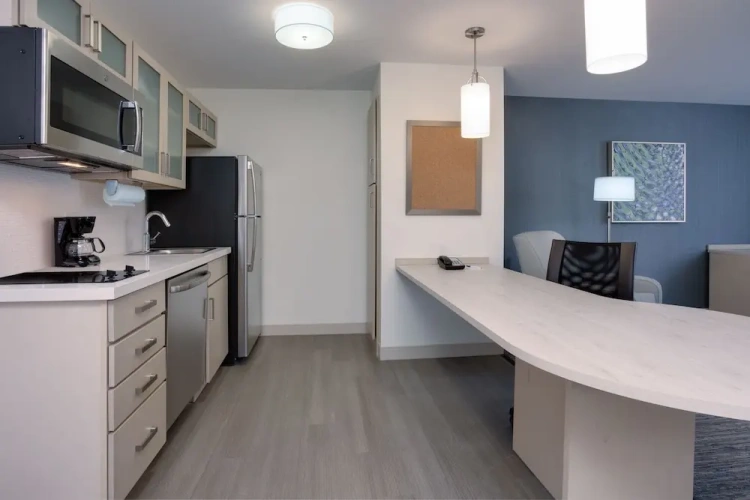1 Bedroom Suite