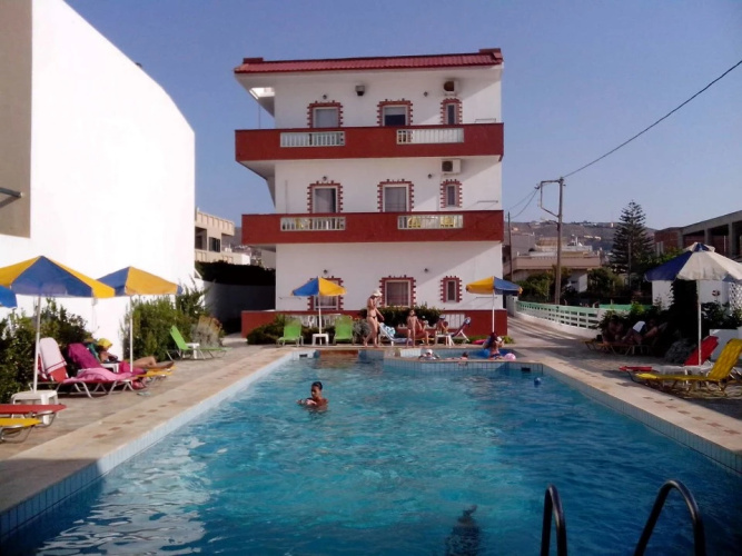 Haris Apartments