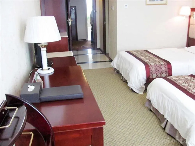 Gongcheng Qianjun International Hotel