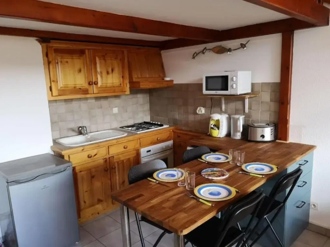 2 Bedrooms Apartment