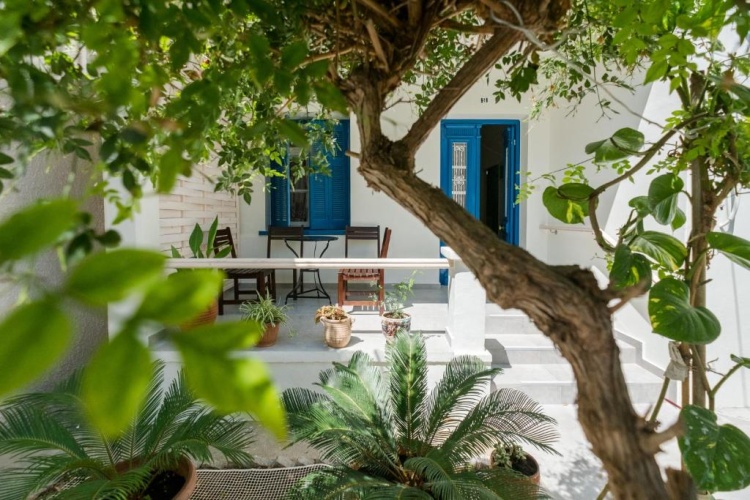 3 Bedrooms Cottage