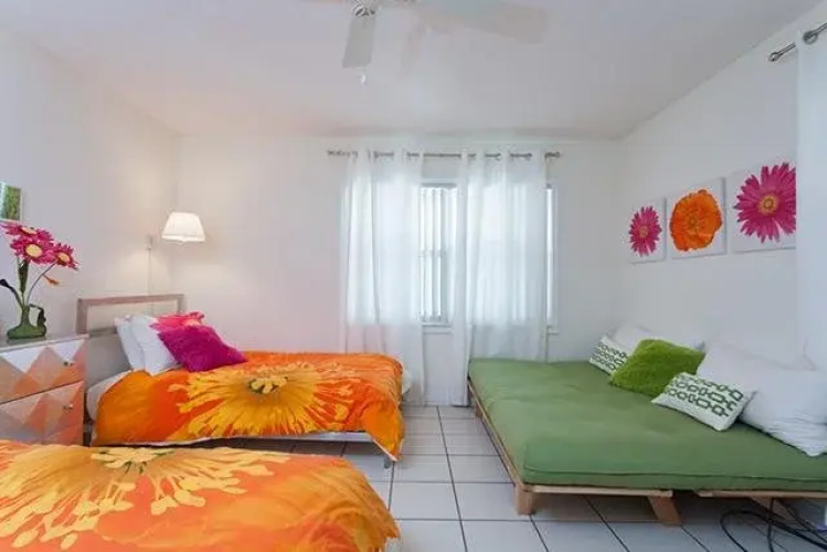 Bohemian Beach 3 Br home by RedAwning