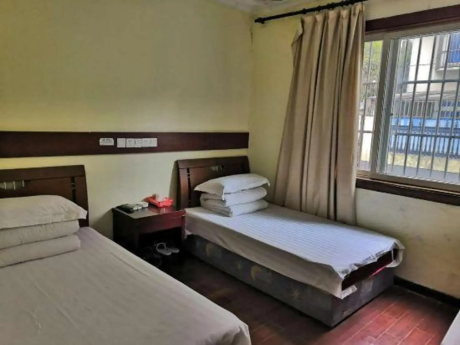 Hongfengle Hostel