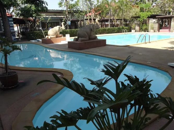 Sabai Hotel Lopburi