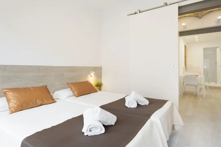 Quadruple Apartment