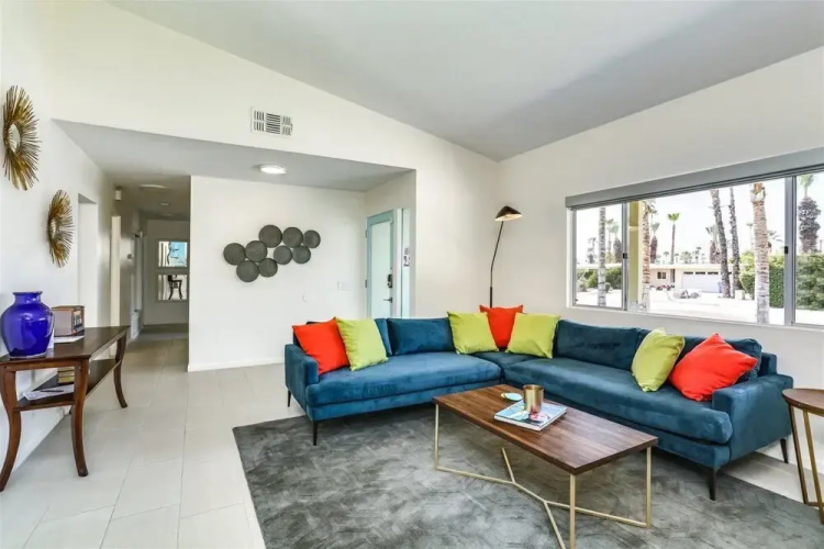 Luring Palms Oasis