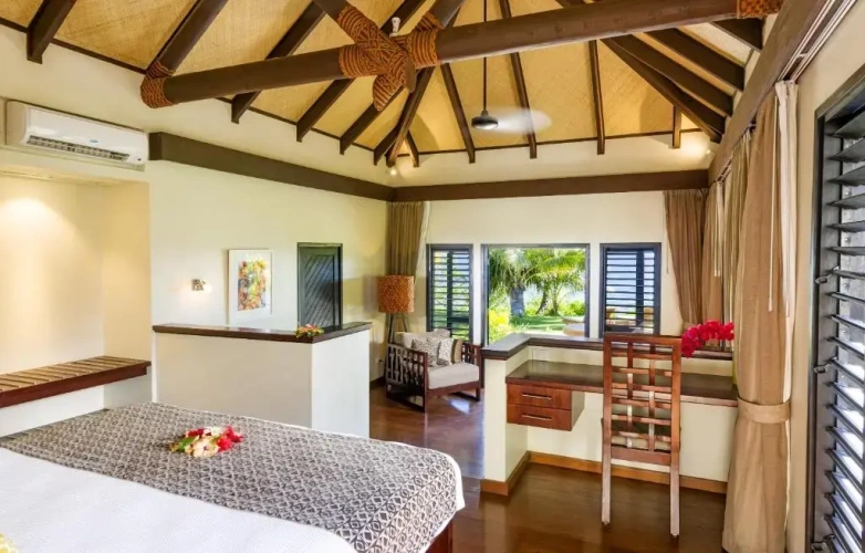 Pool Villa beachfront