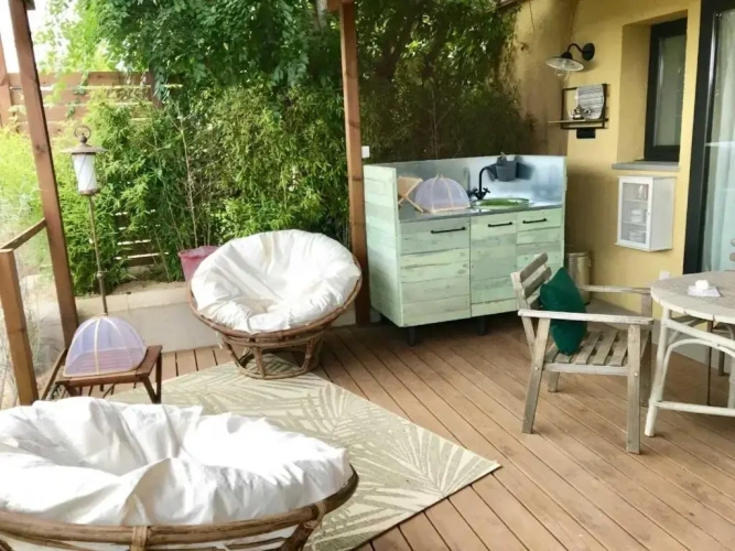 Deluxe Apartment