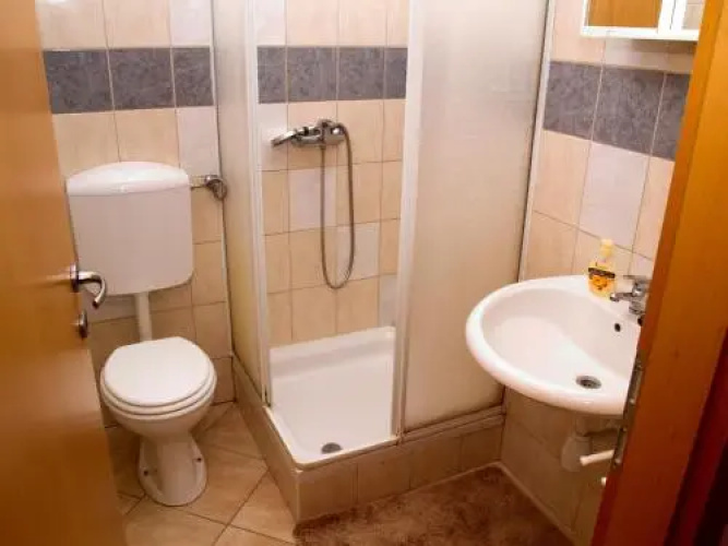 Guest House Pri Treh Lipah