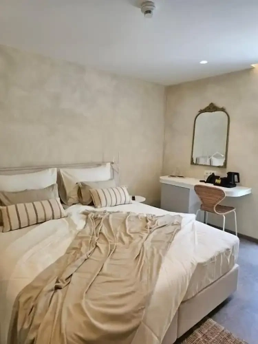 Standard Twin room with mountain view