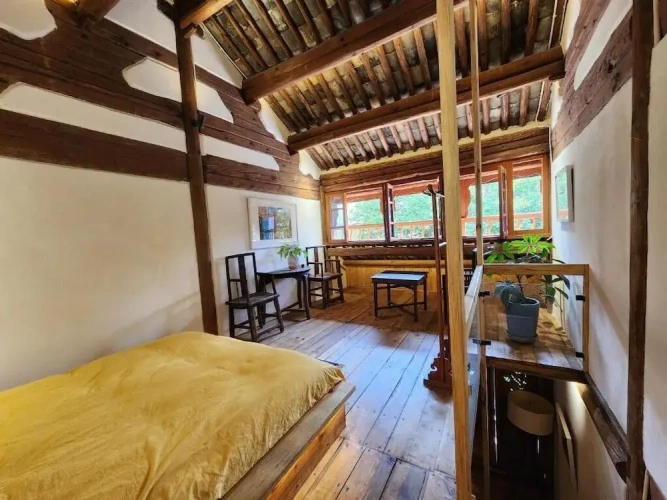 Standard Quadruple room with garden view