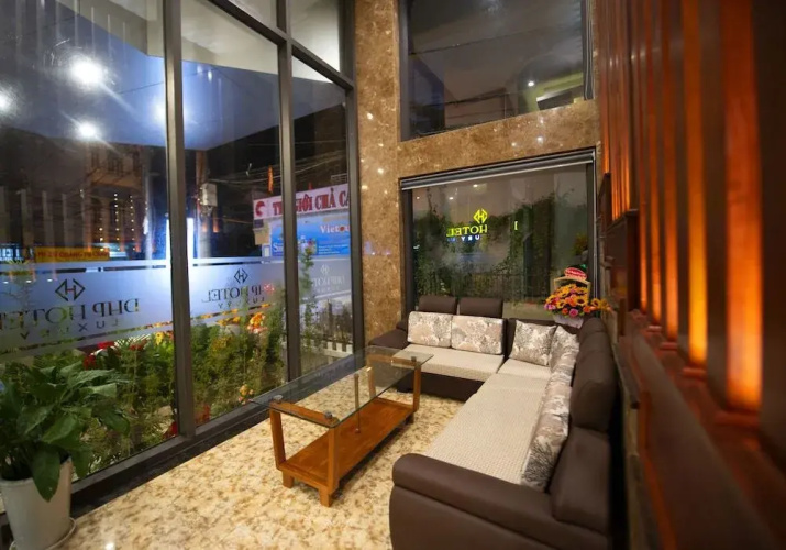 DHP Luxury Hotel