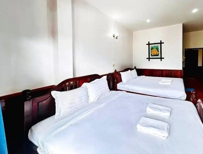 Domon Riverside Hotel