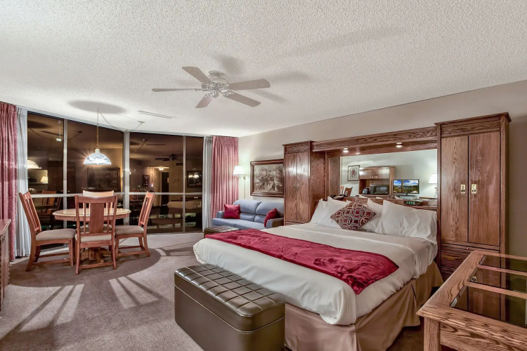 Plaza Resort Club