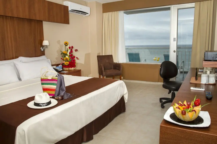 Howard Johnson Plaza Hotel Manta