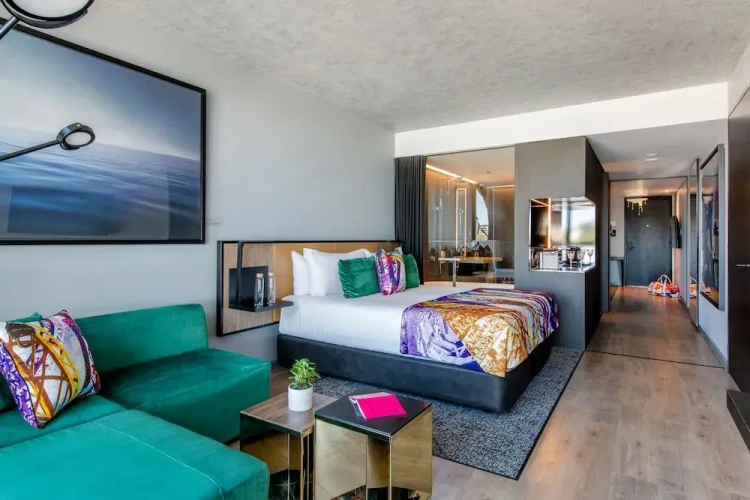 Standard Family room