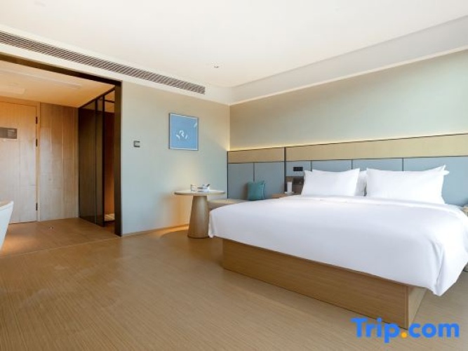 Standard Double room with view