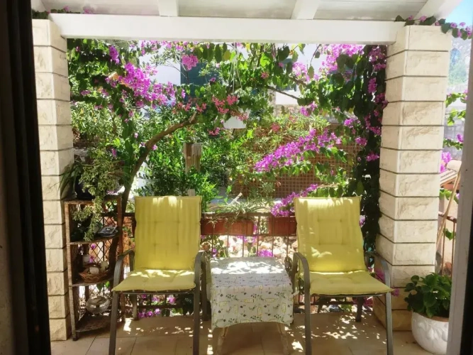 3 Bedrooms Apartment