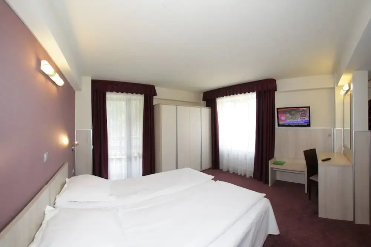 Eden Grand Resort