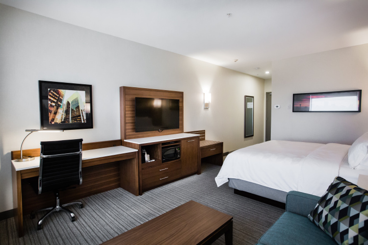 Holiday Inn & Suites Calgary South - Conference Center photo 8