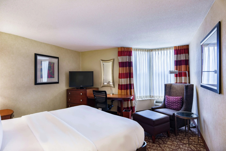 DoubleTree by Hilton Hotel Johnson City