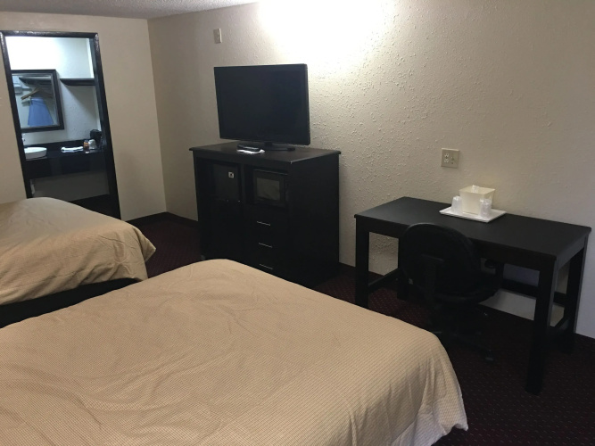 America's Best Inn - Troy