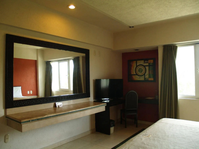 Hotel Real Del Sol – Zona Expo Industrial