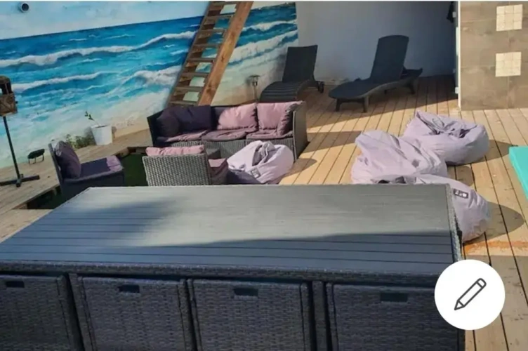 3 Bedrooms Villa