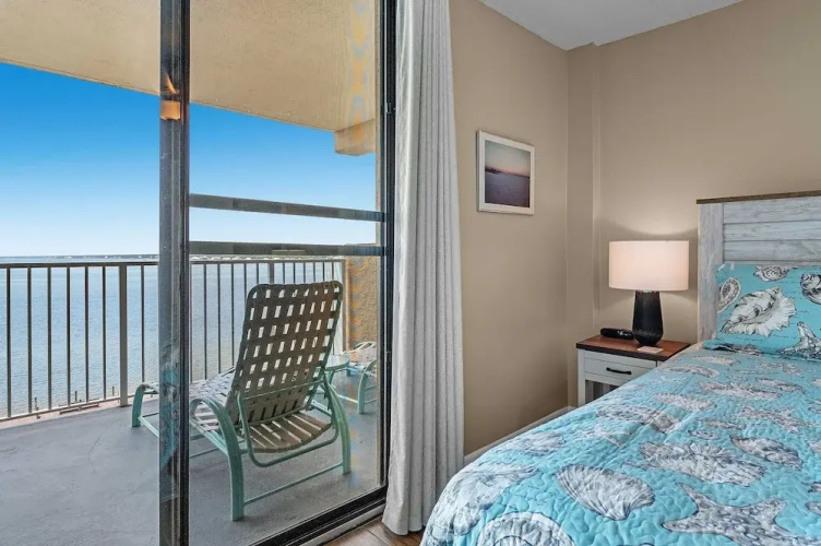 Compass Point 503