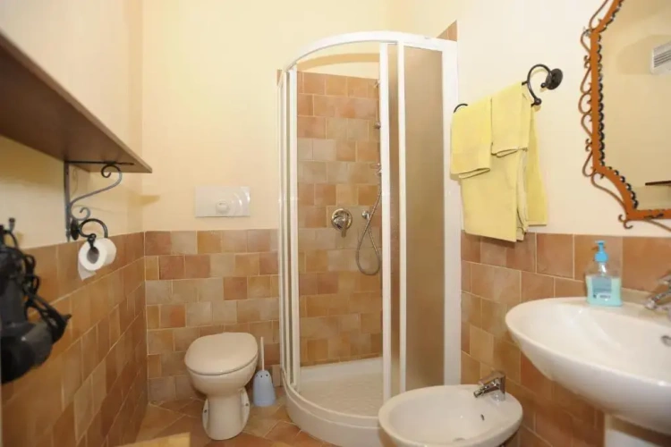 Triple room