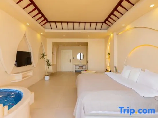 Standard Double room with balcony and with lake view