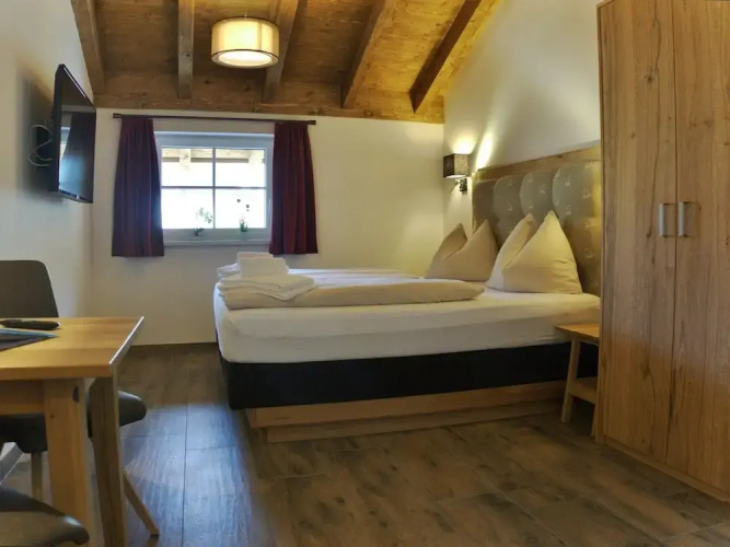 Cozy Apartment in Piesendorf