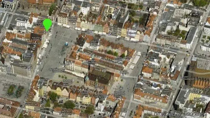MODERION - Market Squar South