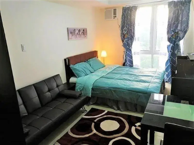 Studio Condominium - Short and Long Term Staycation