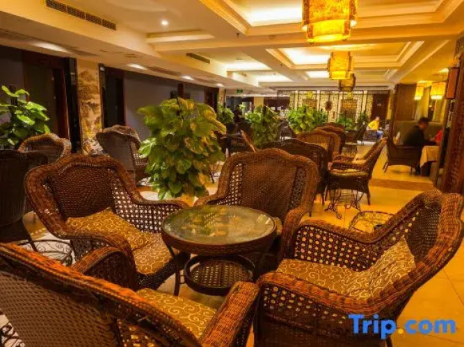 Yulin Hotel