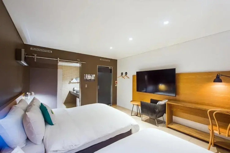 Standard Twin room
