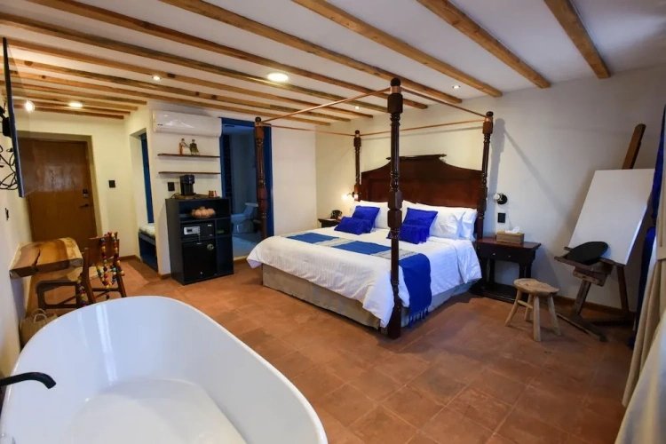 Deluxe Double Suite
