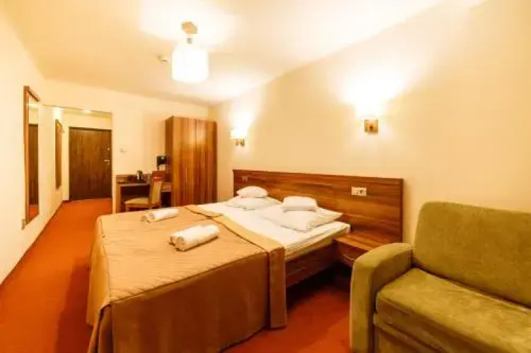 Sanvit Lake Resort & Spa