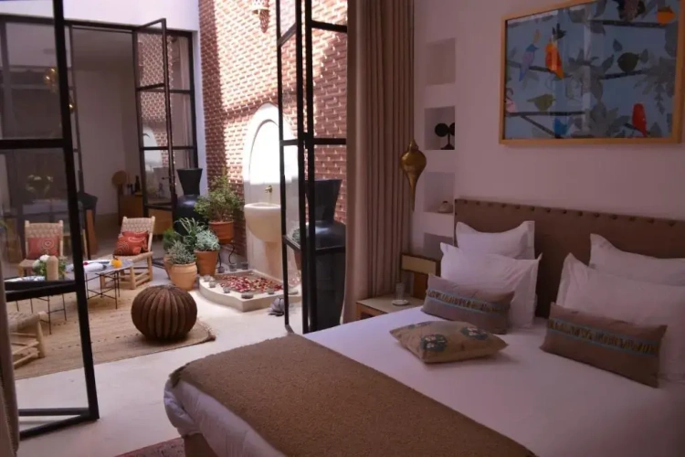 Standard Double room with courtyard view