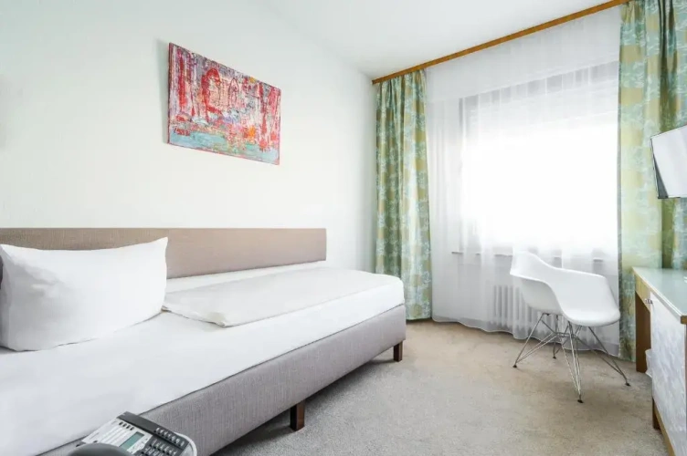 Standard Double room with view