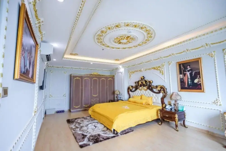 Phoenix Hotel 3