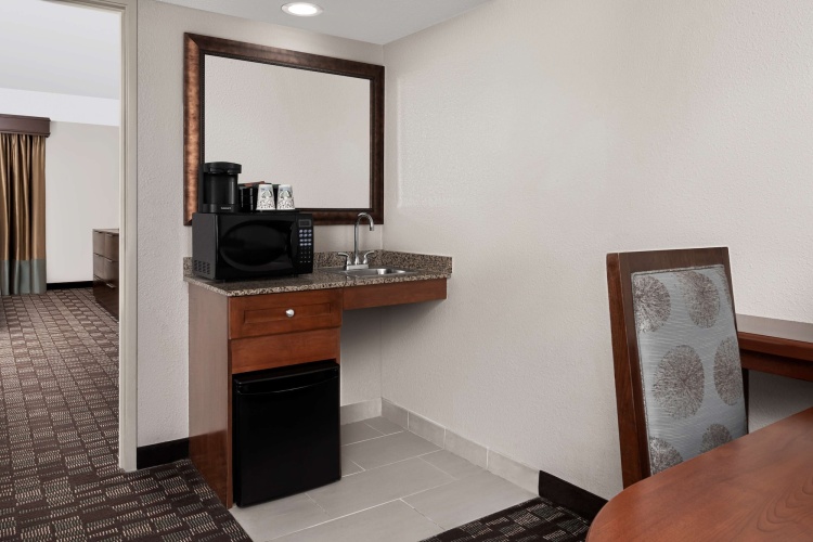 Embassy Suites by Hilton Nashville Airport photo 33