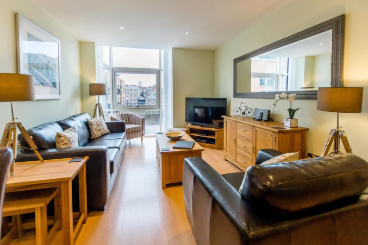 City Centre Skeldergate 2 Bed Apartment with Parking