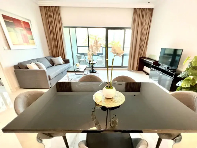 SuperHost - Apartment With Stunning Pool View in Business Bay