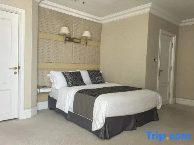 2 Bedrooms Deluxe Family Suite