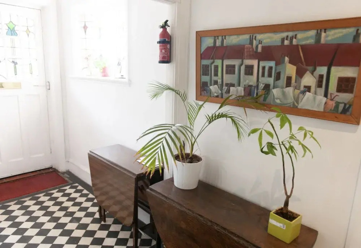 3 BR by Hampstead Heath W/terrace + Parking