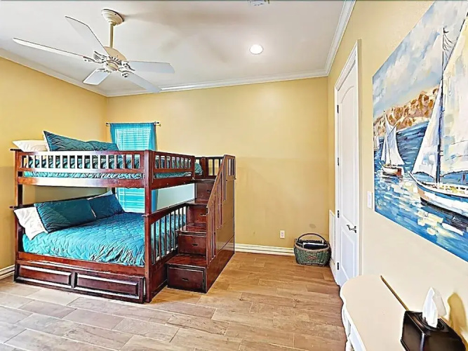 4121 West Bayside Way Home