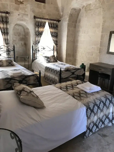 Kasr-I Abbas Hotel