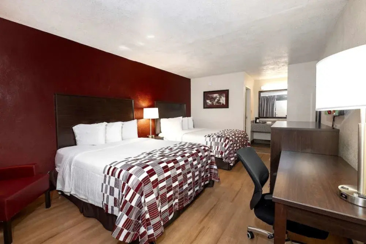 Red Roof Inn West Point