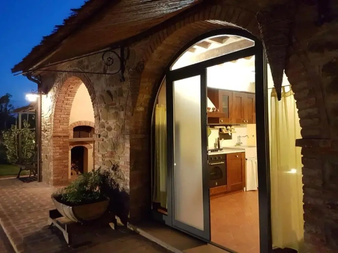 2 Bedrooms Cottage